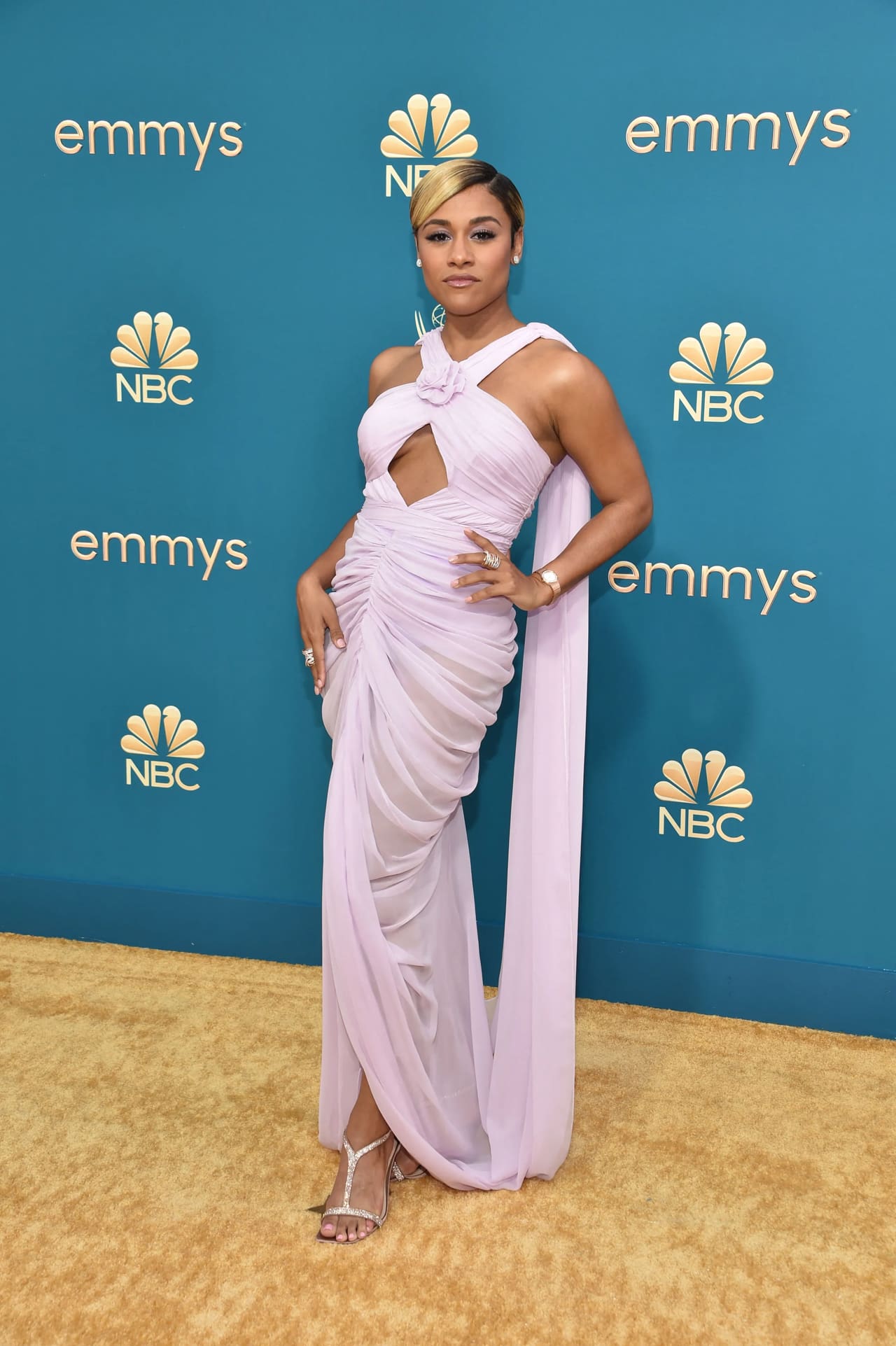 The Best Dressed Stars From the 2022 Emmy Awards Gallery