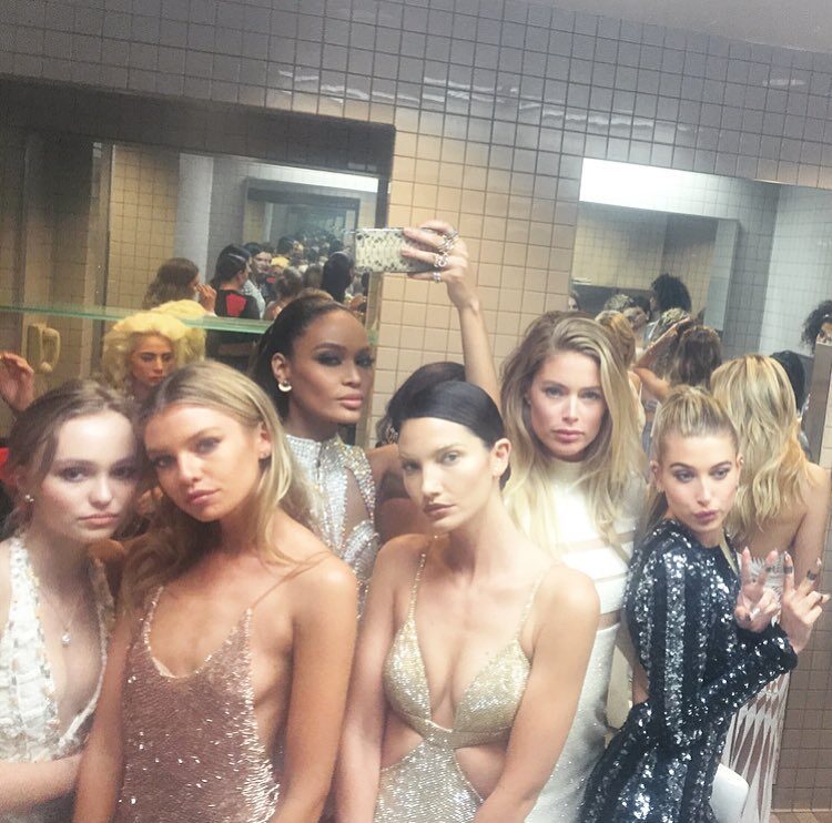 Lily-Rose Depp, Stella Maxwell, Joan Smalls, Lily Aldridge, Doutzen Kroes, and Hailey Bieber and lady gaga met gala bathroom meme selfie