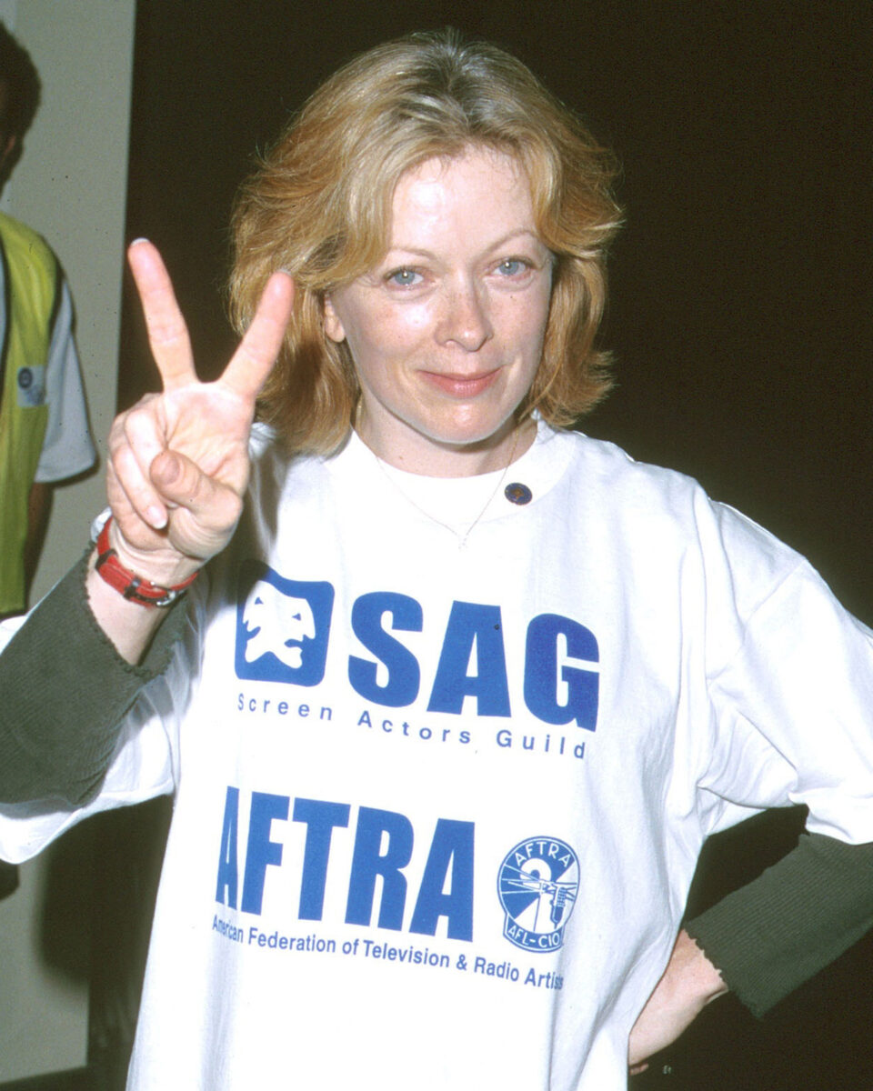 Frances Fisher does peace sign at SAG AFTRA strike press conference