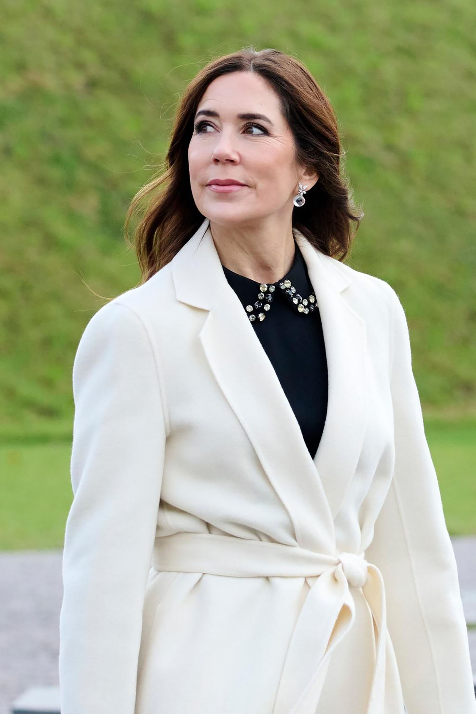 Rounding Up 44 Of The Most Regal Beauty Looks Of Queen Mary Of Denmark