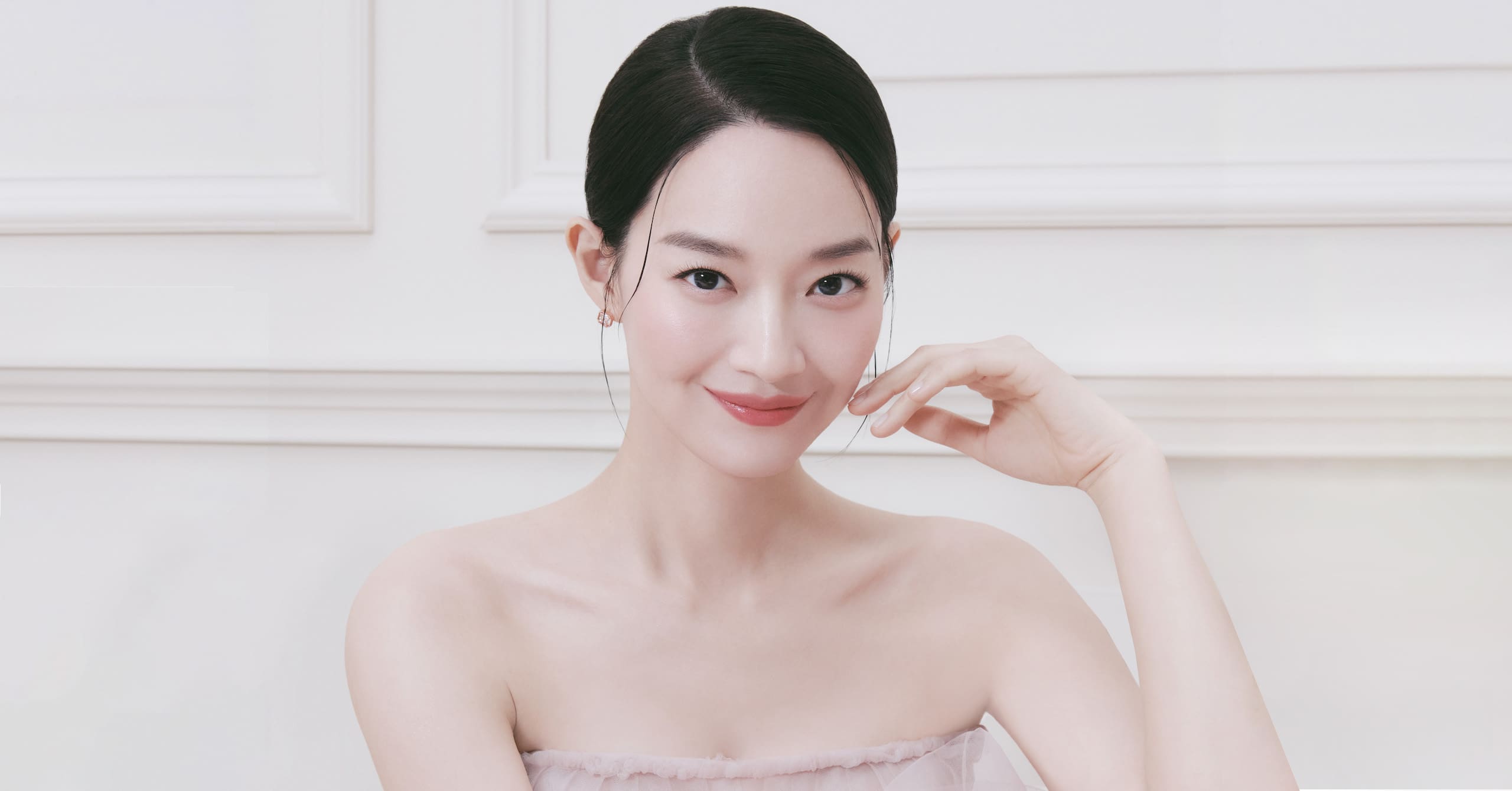 Skin Deep: Actress Shin Min-A is Revealed to be the Newest Face of Clé ...